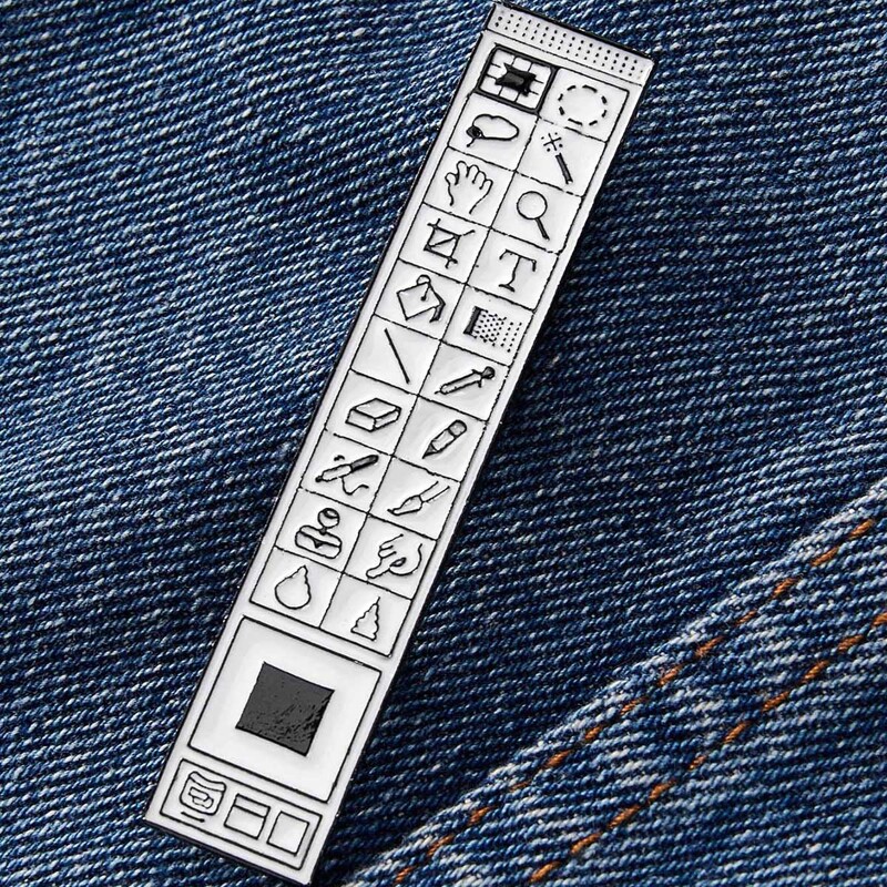 

1pc Cartoon Icon Design Brooch, White
