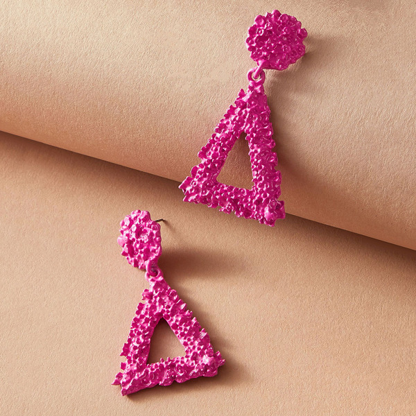 

1pair Textured Triangle Drop Earrings, Hot pink
