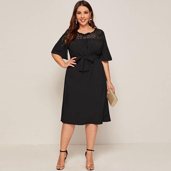 

Plus Contrast Lace Bow Front Belted Dress, Black