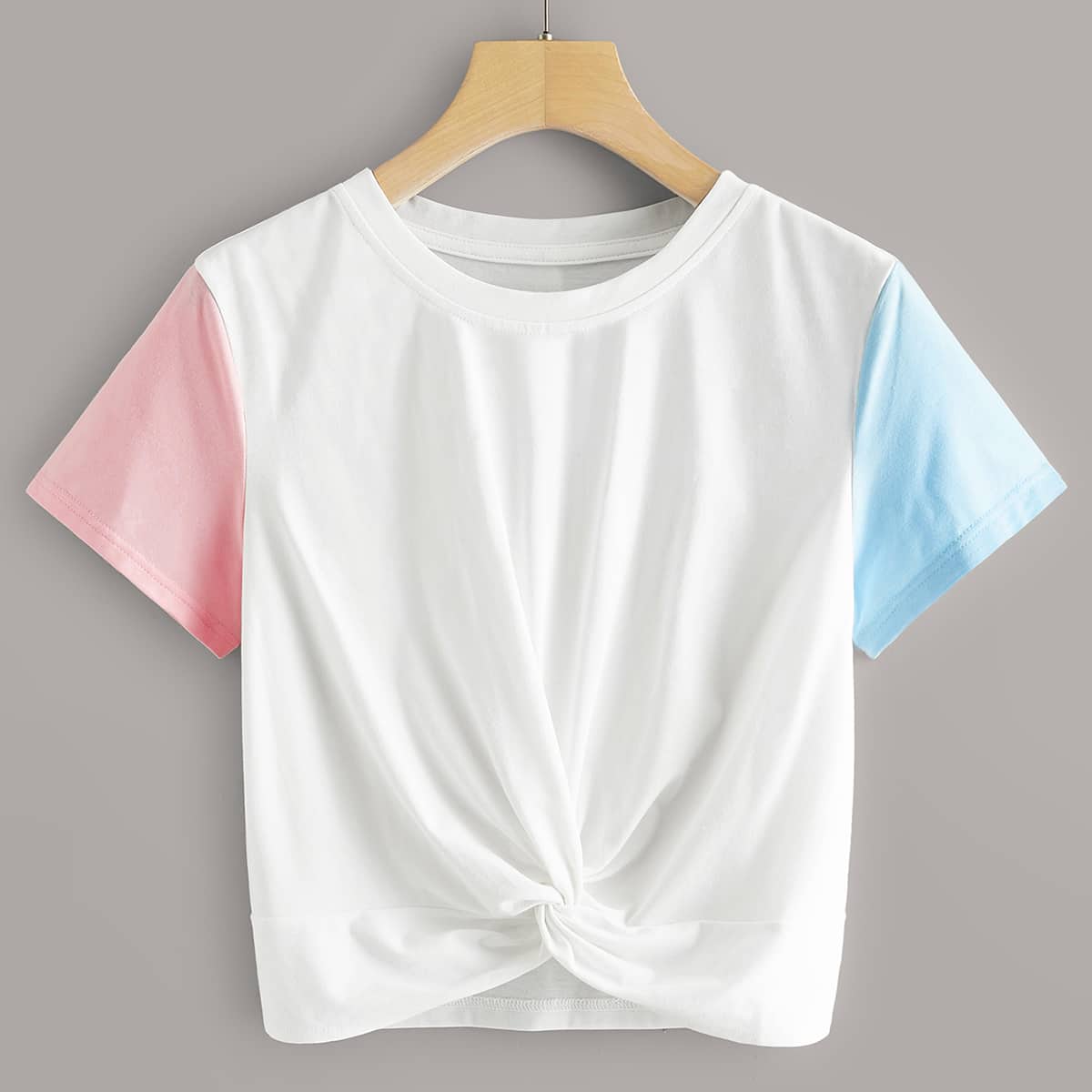 

Twist Front Colorblock Sleeve Crop Tee, White