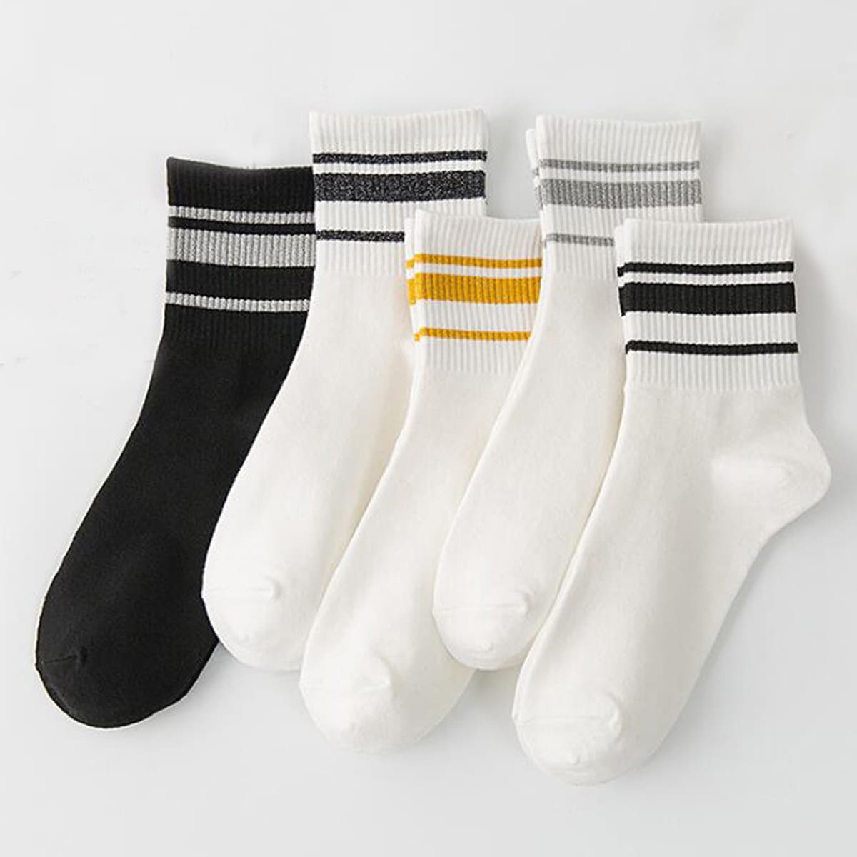 

5pairs Striped Pattern Socks, Black and white