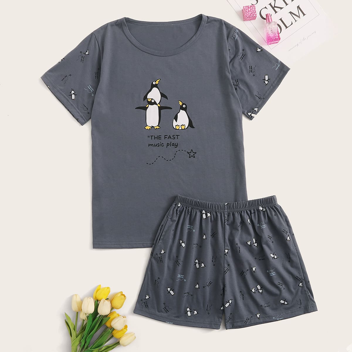 

Penguin & Letter Graphic PJ Set, Grey