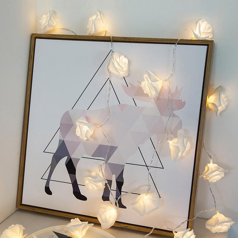 

20pcs Rose Shaped Bulb String Light, Yellow