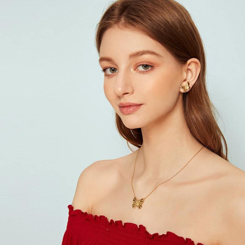 

1pc Butterfly Charm Chain Necklace & 1pair Stud Earrings