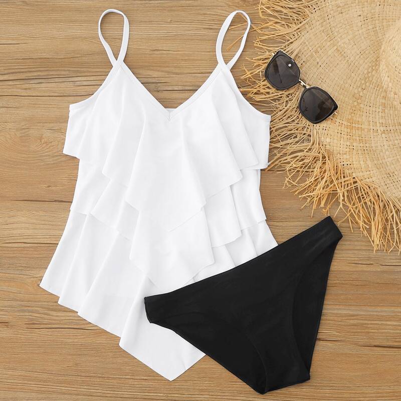 

Tiered Layer Hanky Hem Bikini Swimsuit, Black and white