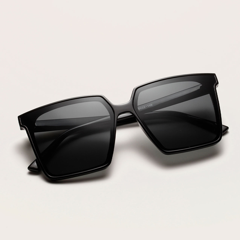 

Acrylic Frame Square Sunglasses, Black