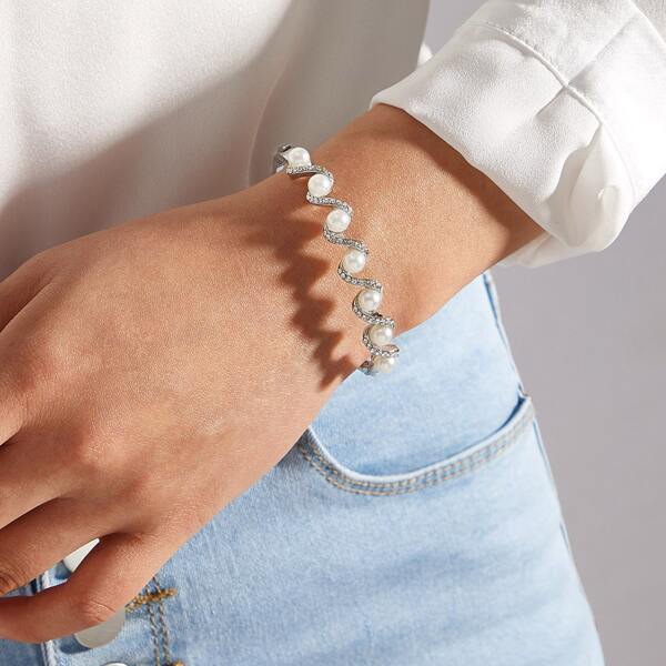 

1pc Faux Pearl Rhinestone Decor Bangle, Silver