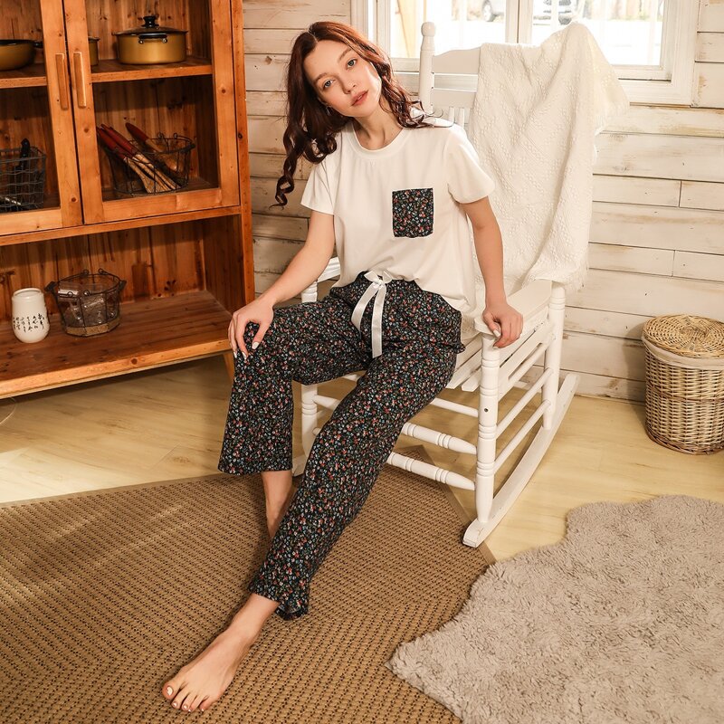 

Ditsy Floral Patched Pocket Knotted PJ Set, Multicolor