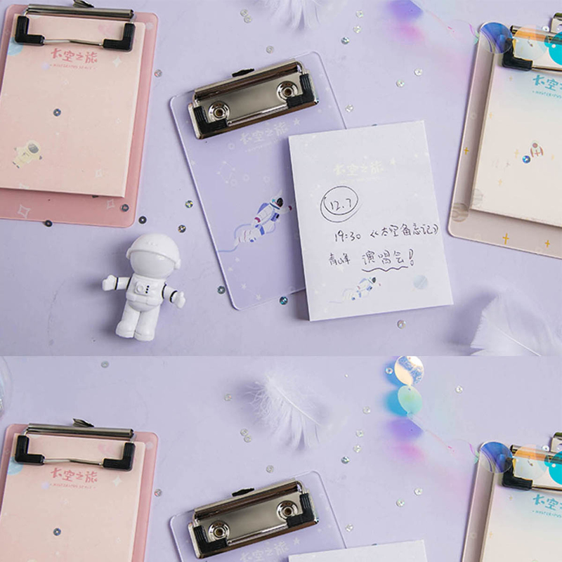 

1pc Astronaut Print Memo Pad With Clipboard