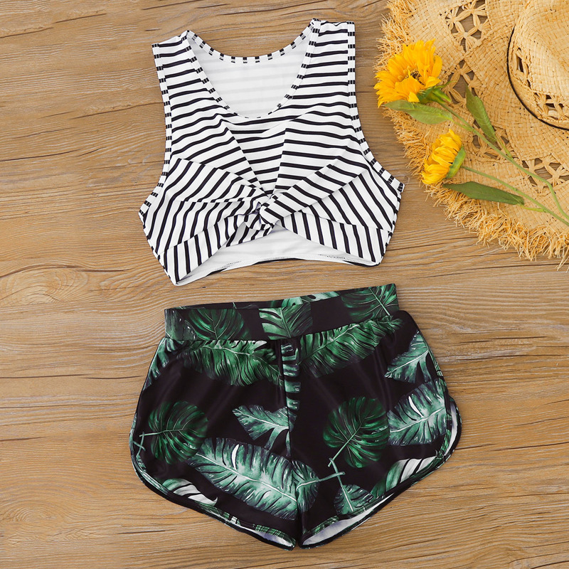 

Striped & Tropical Twist Front Shorts Bikini Swimsuit, Multicolor