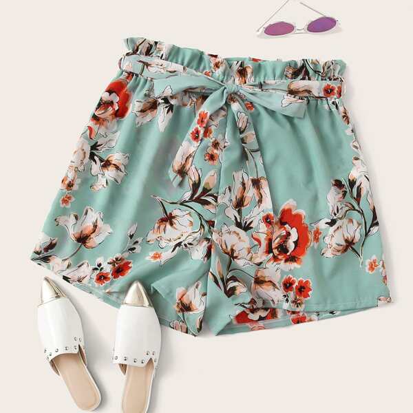 

Plus Floral Paperbag Waist Belted Shorts, Green