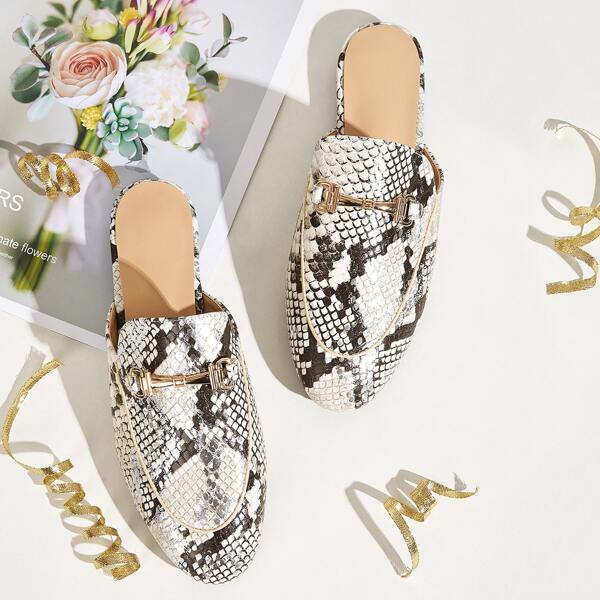 

Snakeskin Pattern Metal Decor Flat Mules, Multicolor