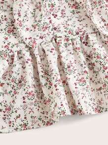 SHEIN 前繫帶後打褶小碎花花卉吊帶荷葉邊下擺上衣 - 彩色 - 查看 5