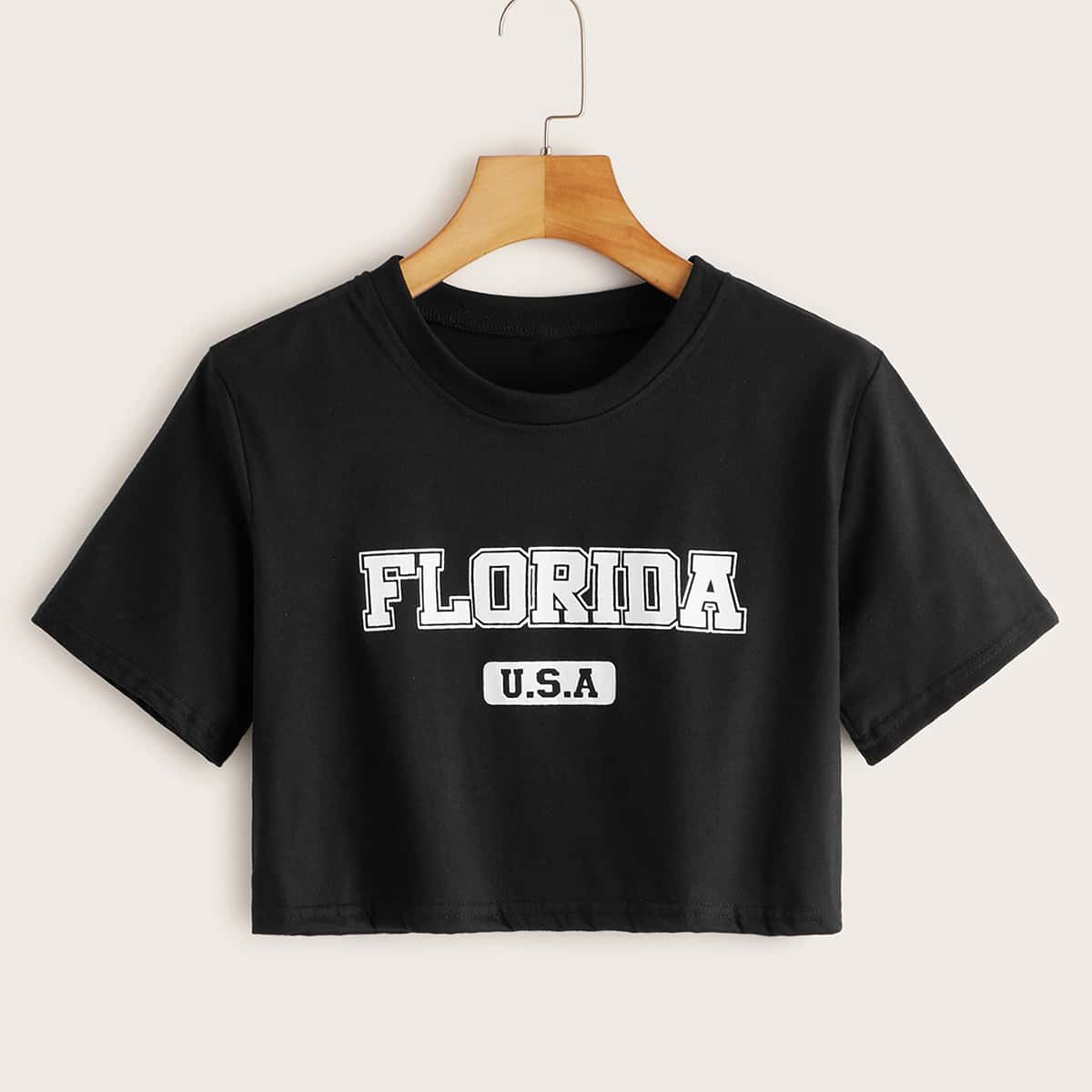 

Letter Graphic Crop Tee, Black