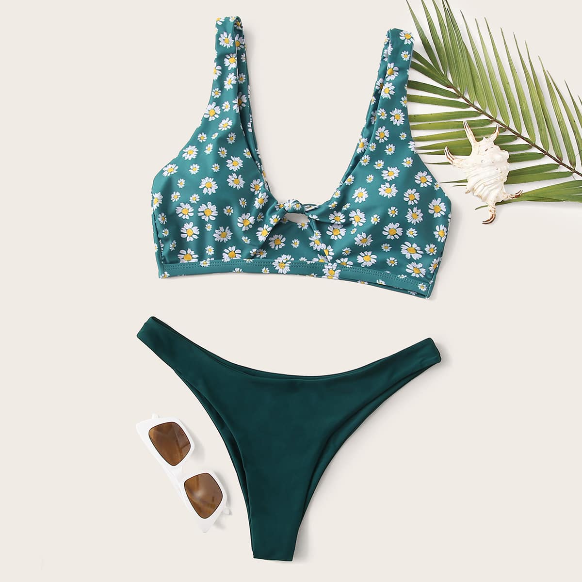 

Ditsy Floral Cutout Cheeky Bikini Swimsuit, Multicolor