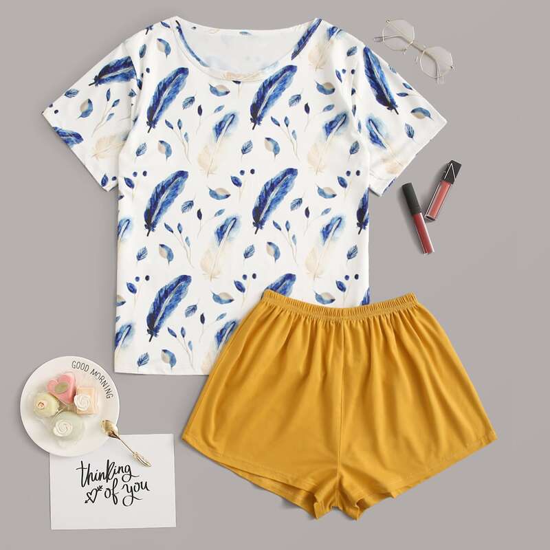 

Feather Print Tee & Solid Shorts PJ Set, Multicolor