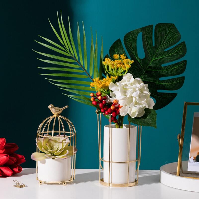 

1pc Metal Frame Ceramic Flower Vase, White