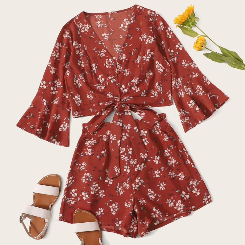 

Tie Front Flounce Sleeve Top & Floral Shorts Set, Red