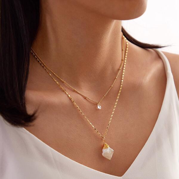 

1pc Rhinestone Decor & Faux Pearl Charm Layered Necklace, Gold