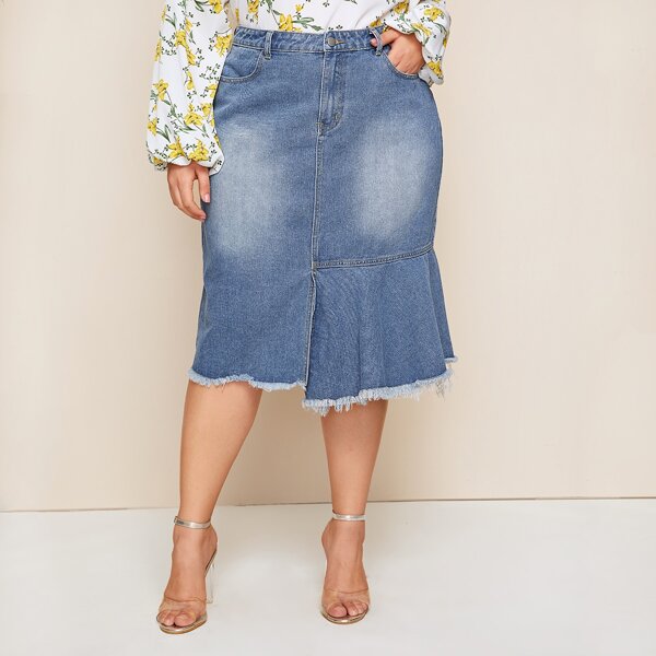 

Plus Asymmetrical Ruffle Raw Hem Denim Skirt, Blue