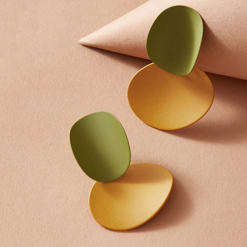 

1pair Two Tone Geometric Design Earrings, Multicolor