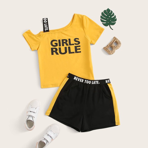 

Girls Asymmetrical Neck Slogan Top & Tape Waist Shorts Set, Multicolor