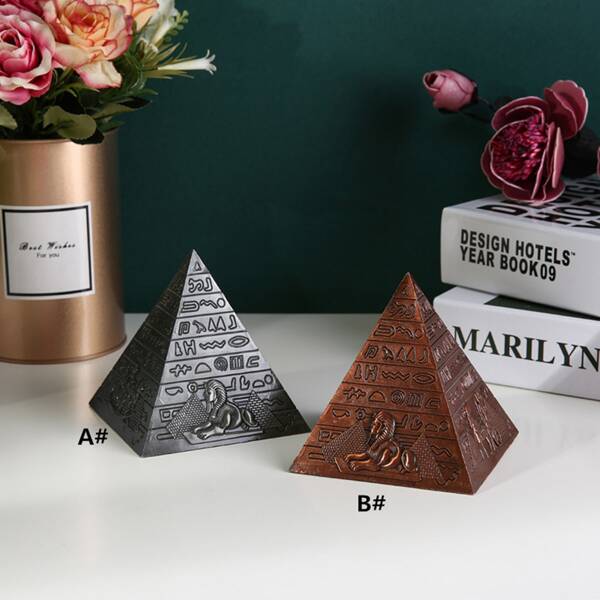 

Декоративный объект в форме пирамиды 1шт