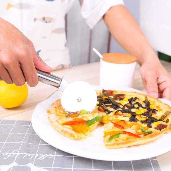 

1pc Stainless Steel Pizza Cutter Wheel, Silver