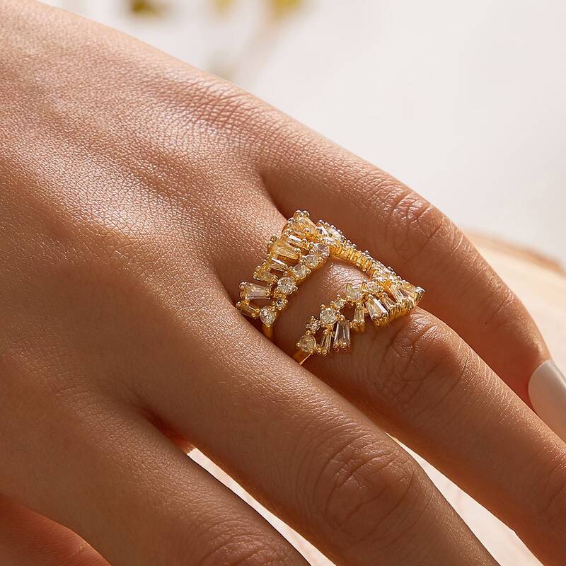 

1pc Rhinestone Engraved Ring, Gold