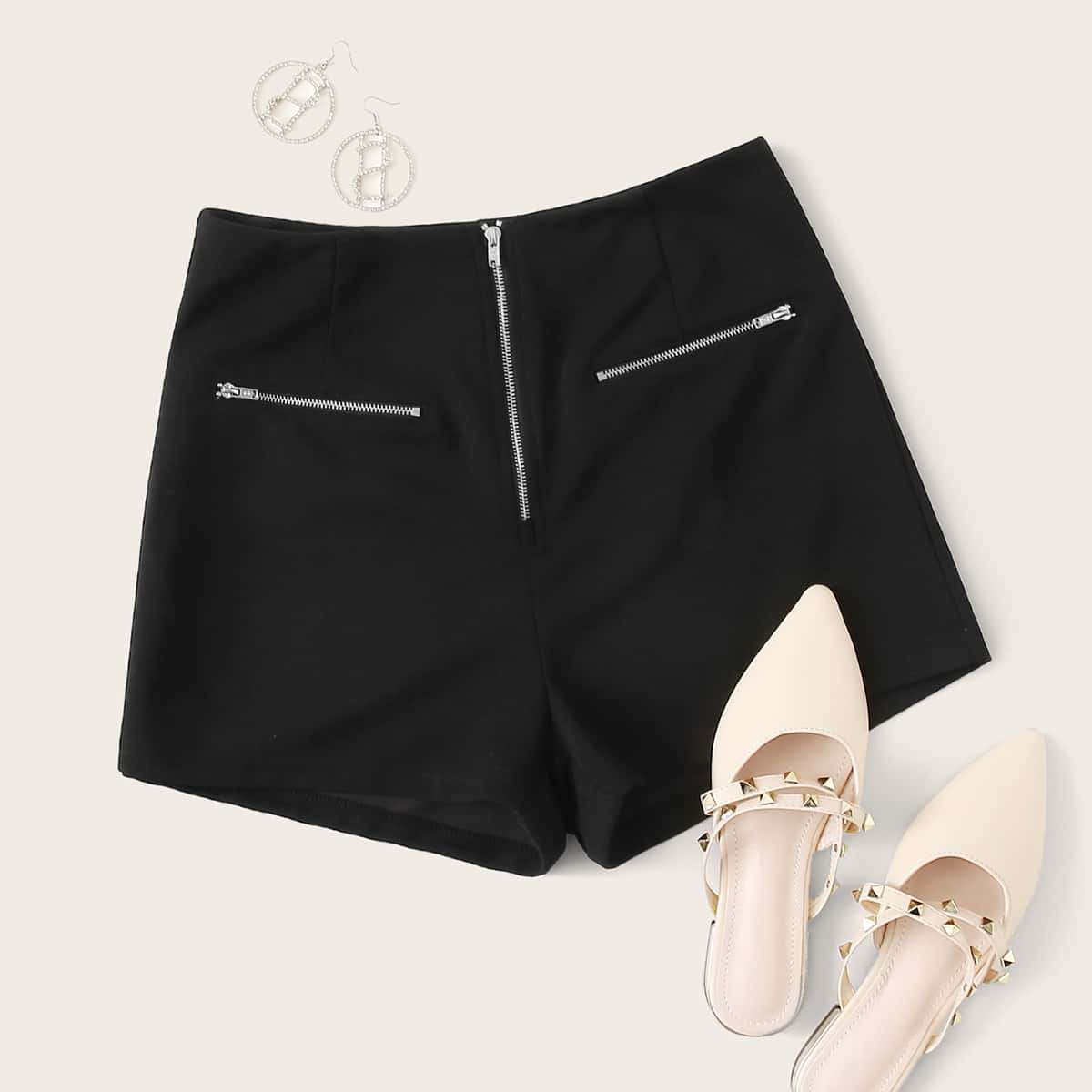 

Zipper Detail Solid Shorts, Black