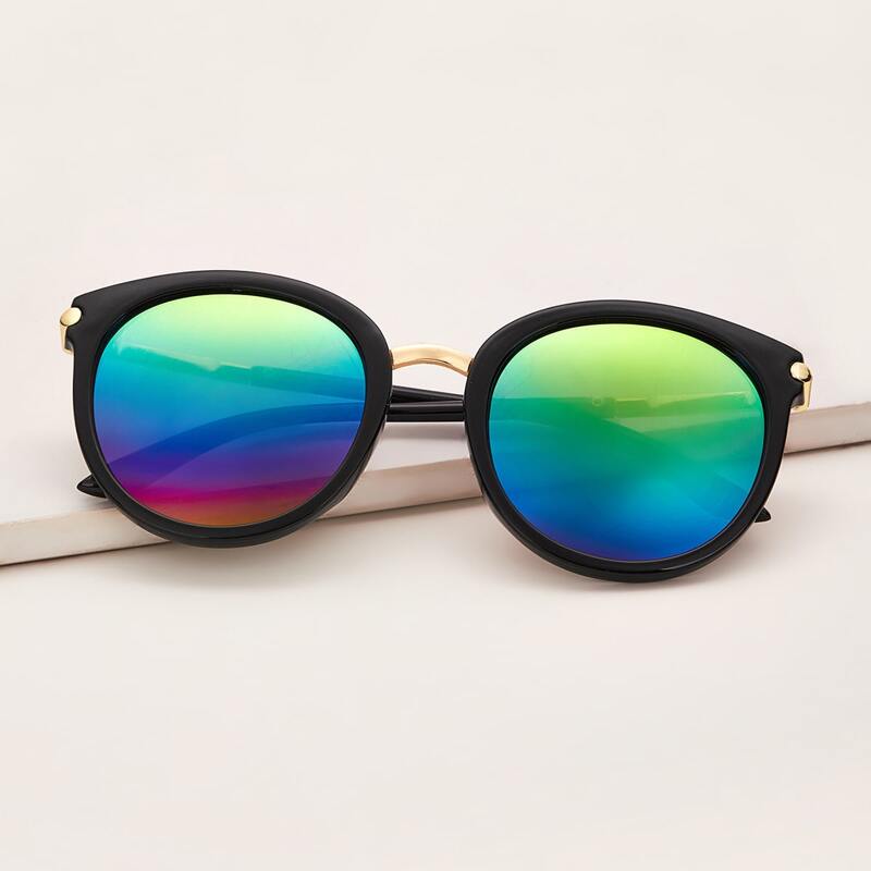 

Gradient Lens Sunglasses With Case, Multicolor