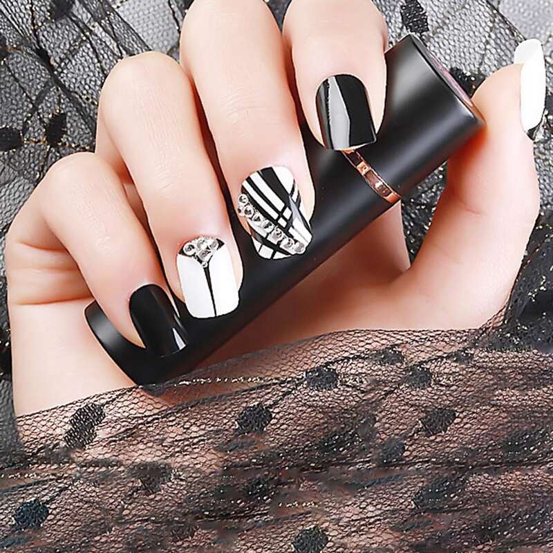 

24pcs Rhinestone Engraved Fake Nails & Double Sided Tape & Manicure, Black and white