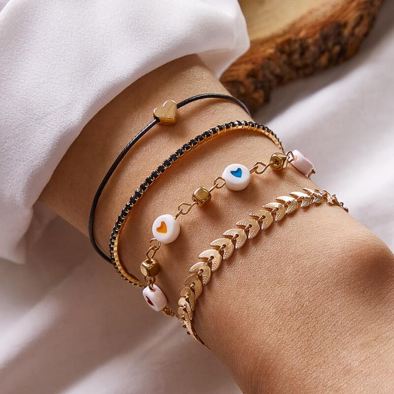 

4pcs Moon & Heart Decor Bracelet, Multicolor