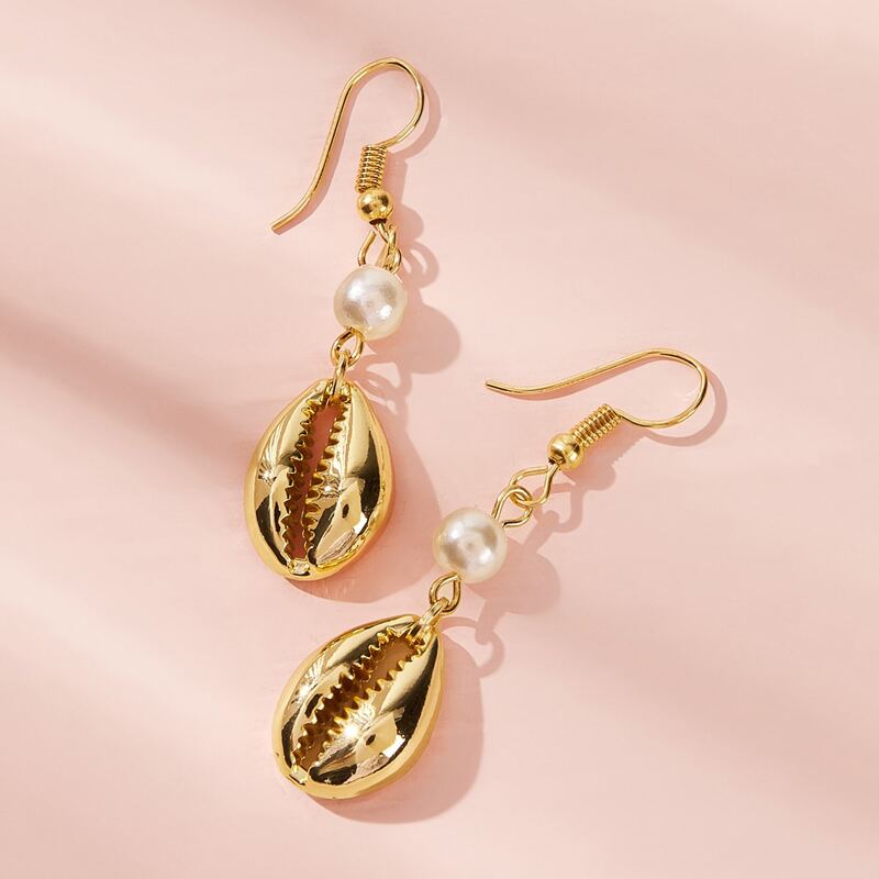

1pair Shell Charm Pearl Decor Drop Earrings, Gold