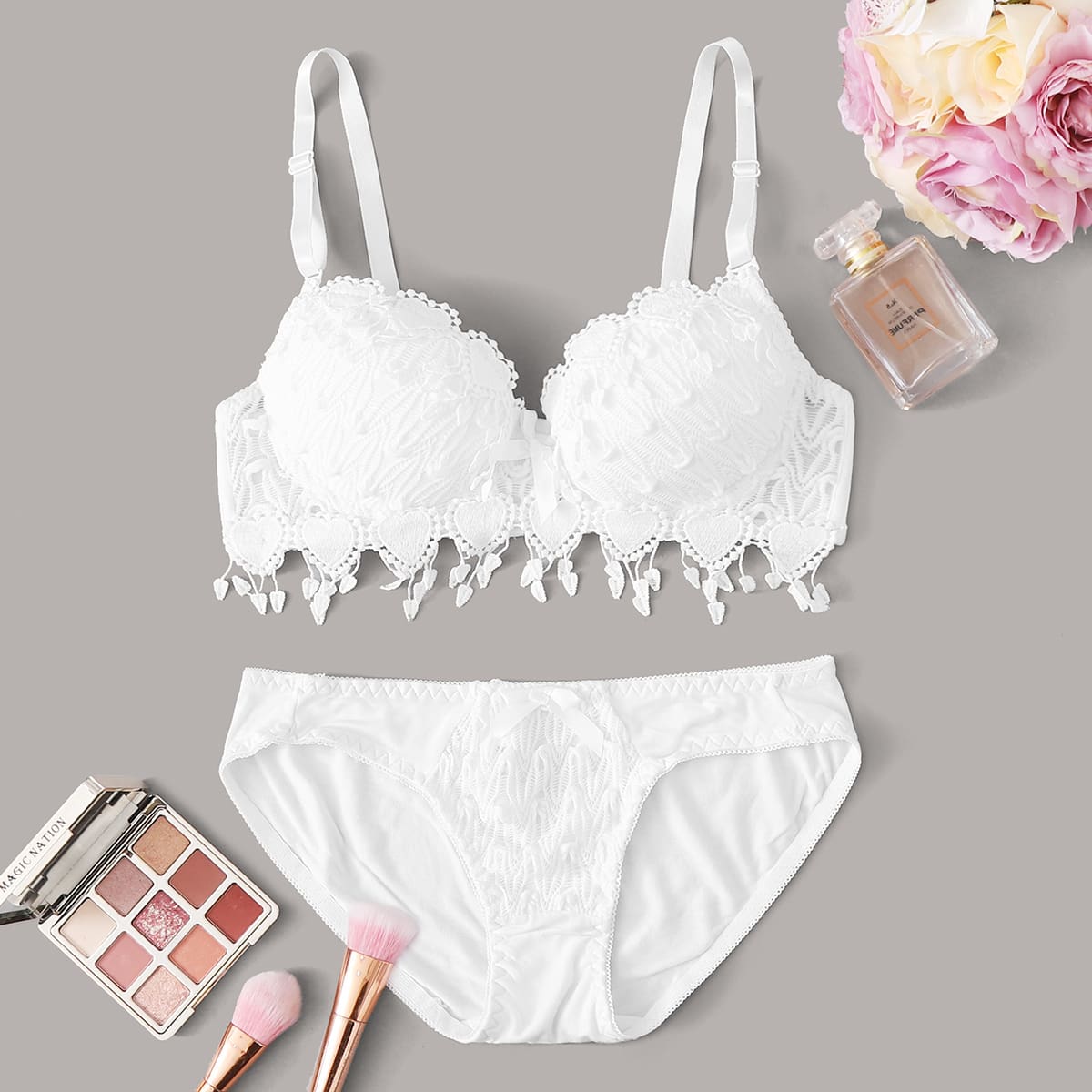 

Guipure Lace Underwire Lingerie Set, White
