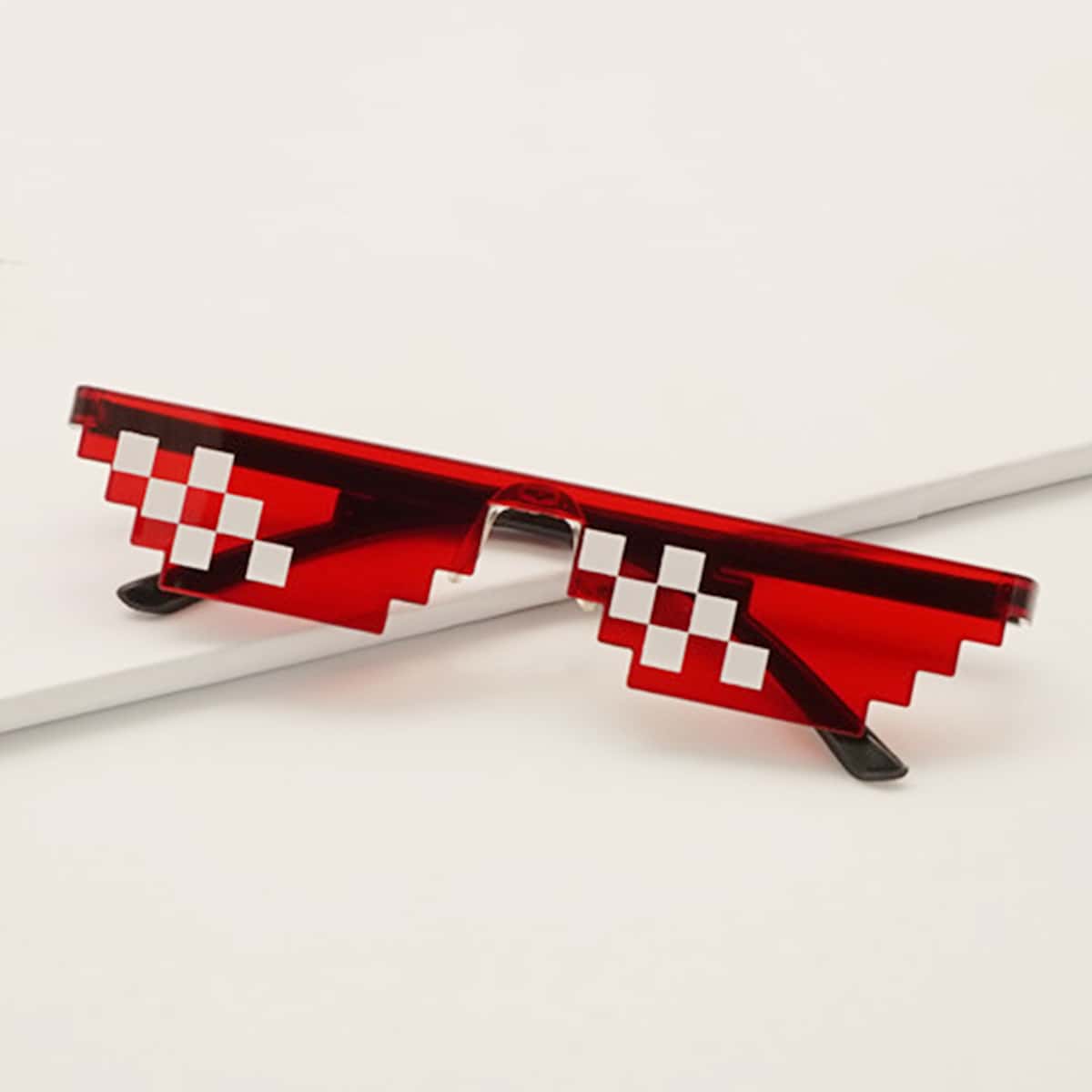 

Mosaic Sunglasses With Case