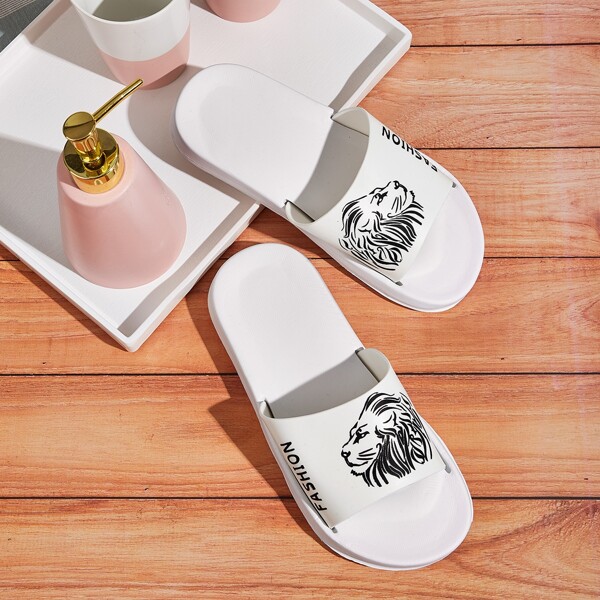 

Lion Print Wide Fit Sliders, White