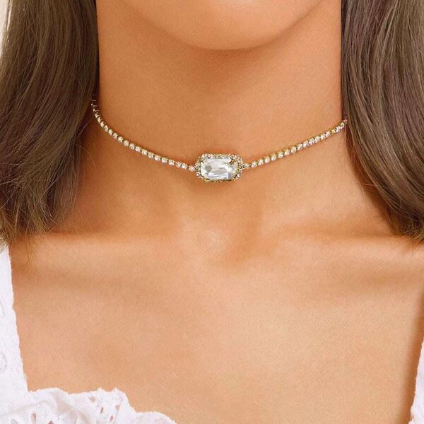 

1pc Rhinestone & Gemstone Engraved Necklace, Silver