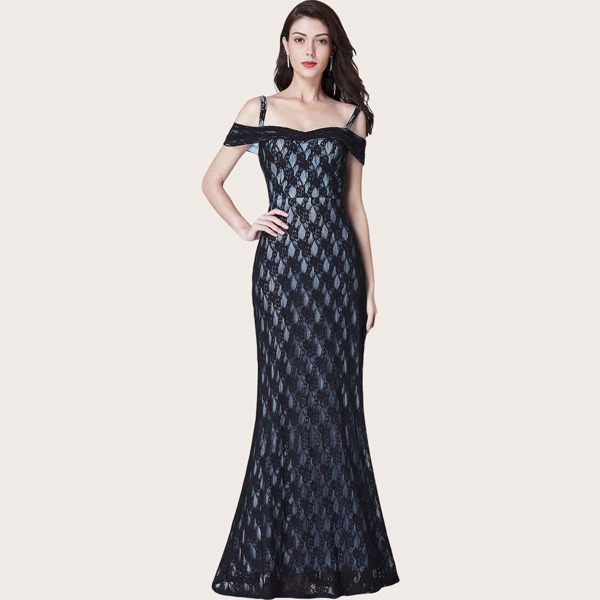 

EverPretty Кружевное платье с открытыми плечами, Чёрный