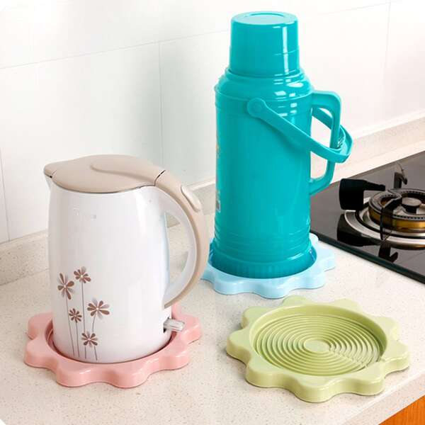 

1pc Multifunctional Teapot Plastic Waterproof Mat, Multicolor