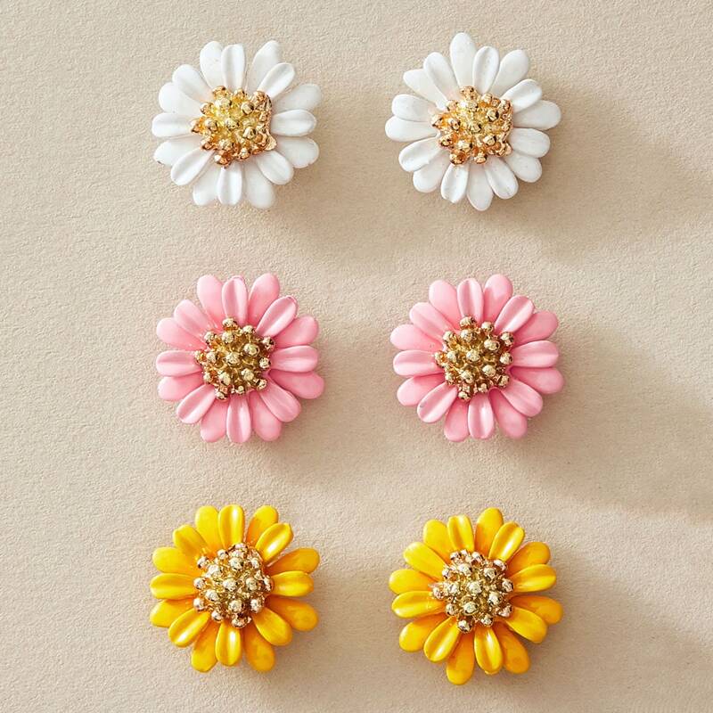 

3pairs Daisy Design Stud Earrings, Multicolor