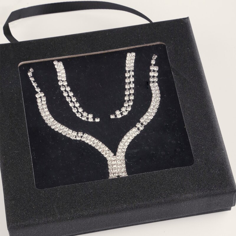 

3pcs Rhinestone Engraved Necklace & Earrings