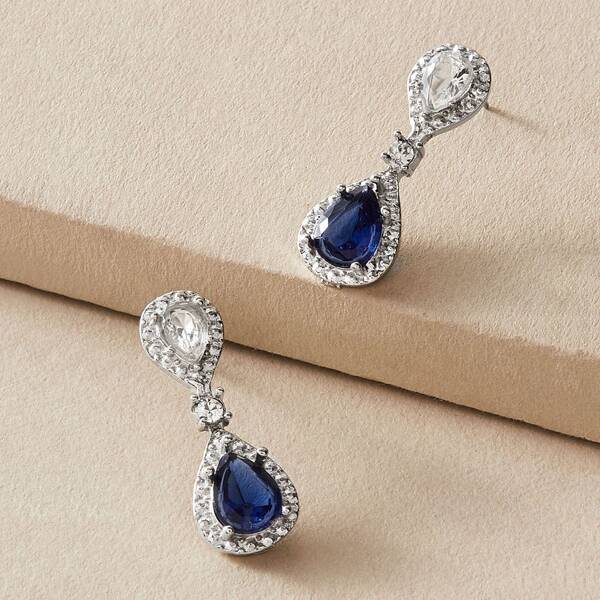 

1 pair Rhinestone Engraved Two Tone Stud Earrings, Multicolor