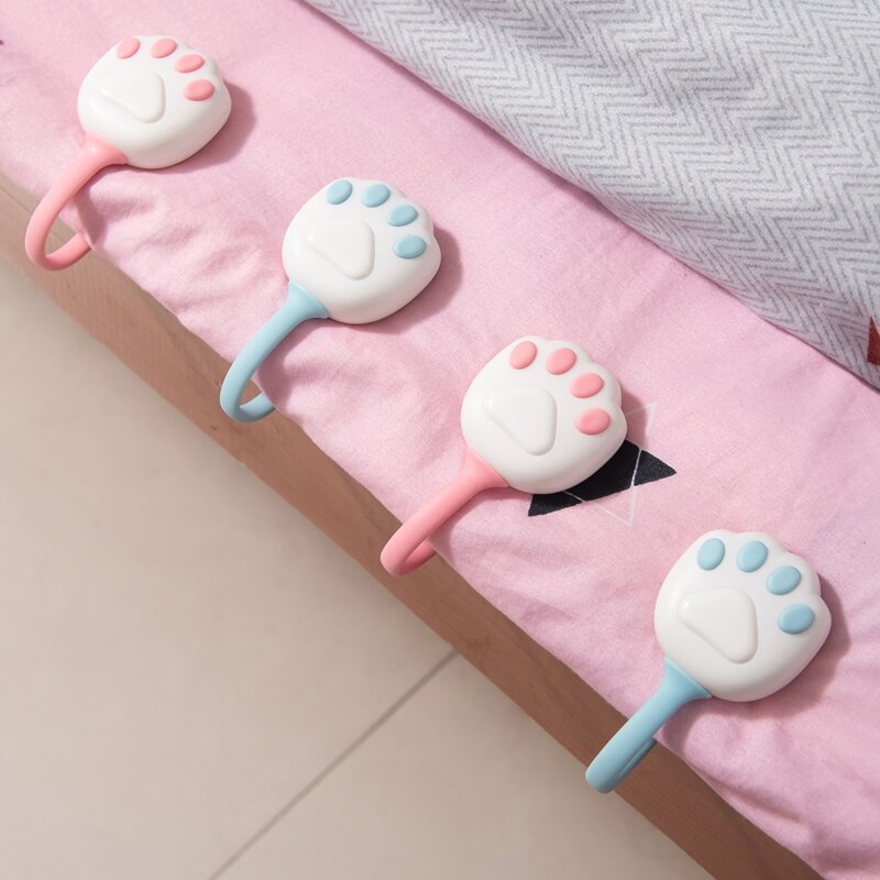 

4pcs Random Cat Claw Bed Sheet Holder