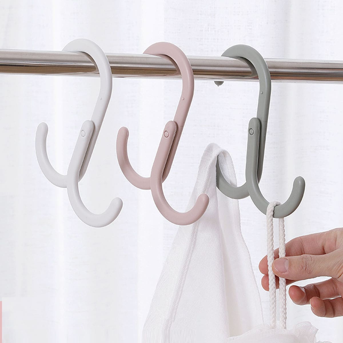 

1pc S Shaped Random Color Hanger