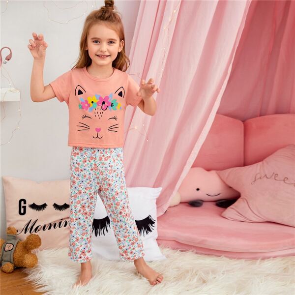 

Toddler Girls Cartoon Graphic Tee & Floral Pants PJ Set, Multicolor