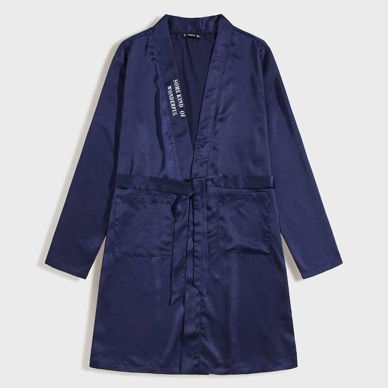 

Guys Pocket Patched Slogan Graphic Belted Satin Robe, Navy blue
