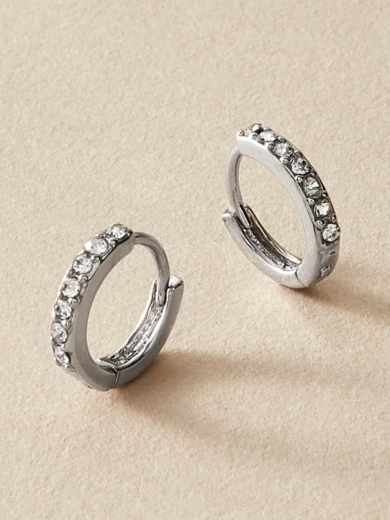 時尚流行1對男士水鑽裝飾環形耳環合金，適合珠寶禮物和時尚外觀