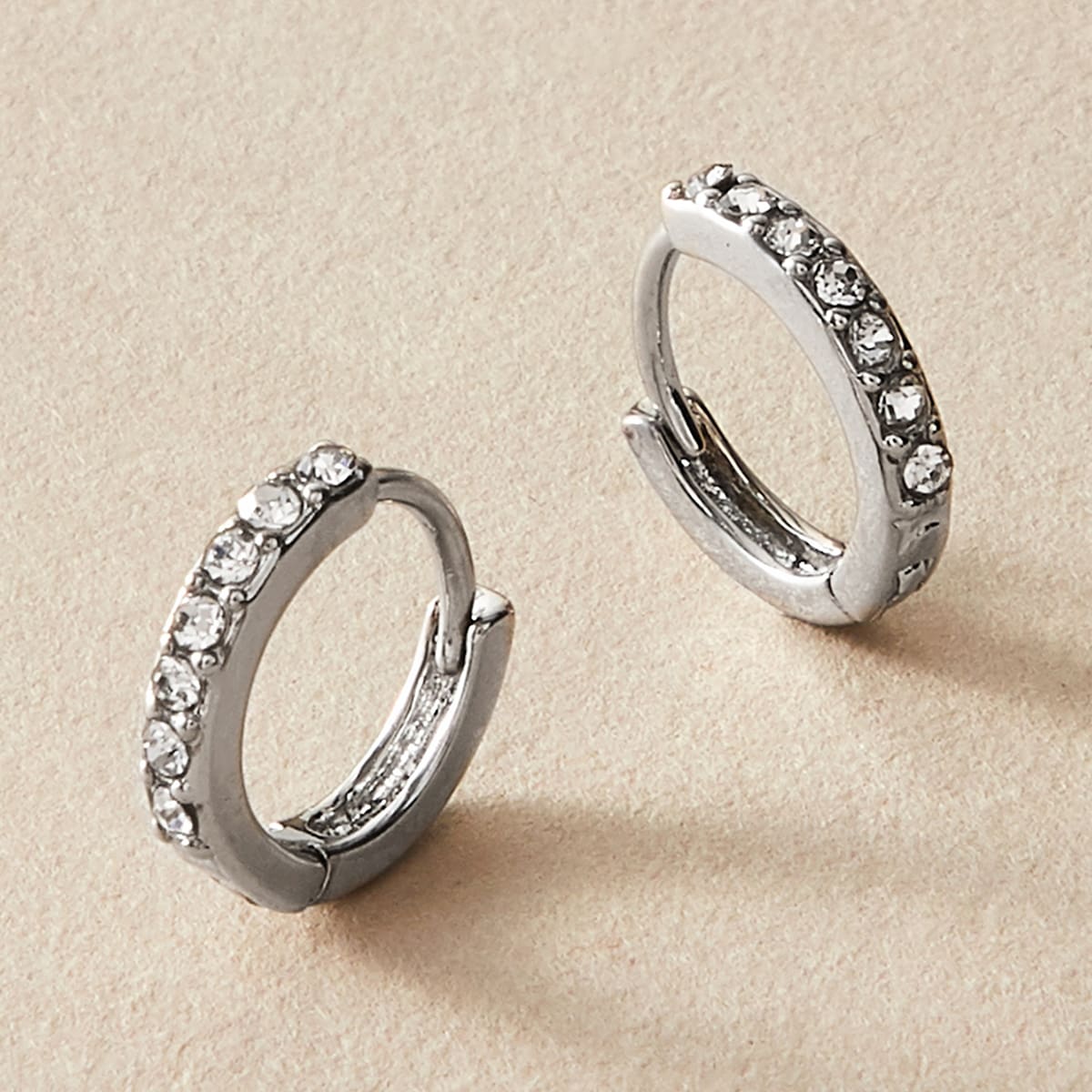 Image of 1pair Men Rhinestone Decor Hoop Earrings