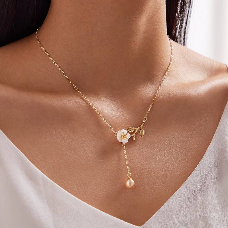 

1pc Faux Pearl & Floral Charm Necklace, Gold